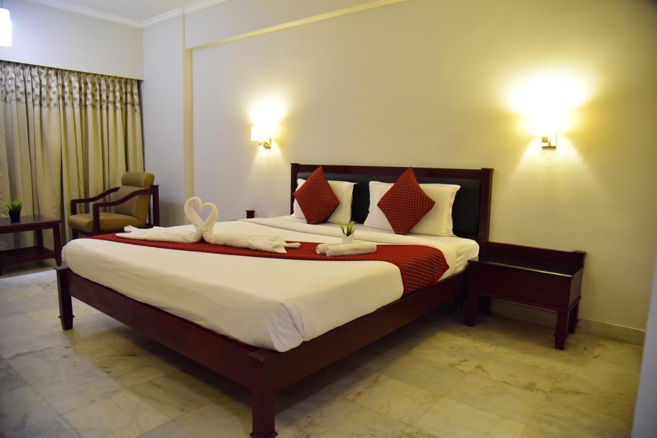 The Bhimas Residency Hotels Tirupati Eksteriør bilde
